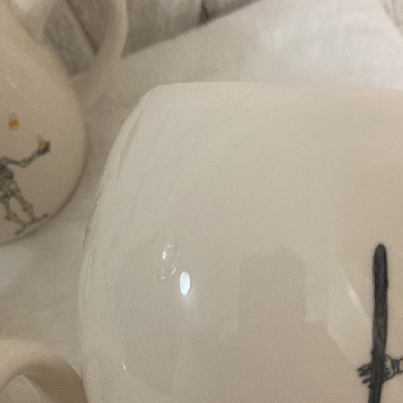 Rae Dunn Halloween Skeleton Mugs - Picture 6 of 6